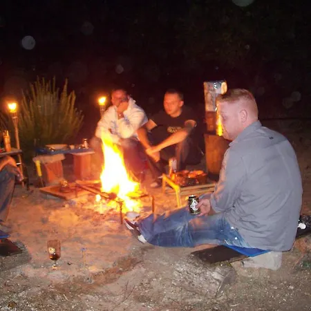 לינה וארוחת בוקר Vila Colina *