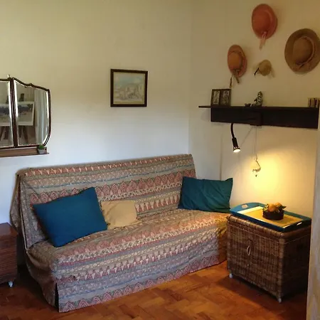 לינה וארוחת בוקר Vila Colina *